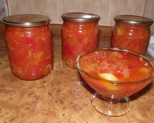 Лечо из помидор с луком и перцем