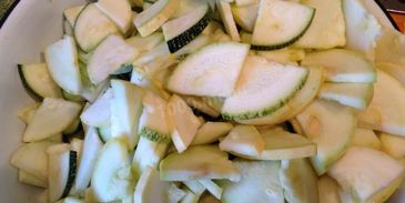 лечо с кабачками и кетчупом на зиму