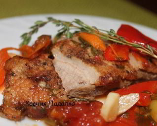 Утиная грудка, тушеная в лечо