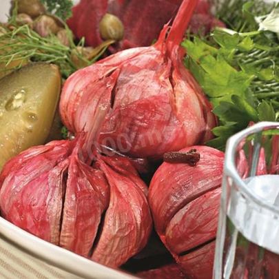 Чеснок маринованный со свеклой