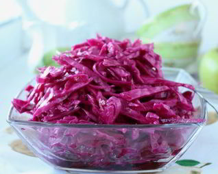 Краснокочанная капуста маринованная
