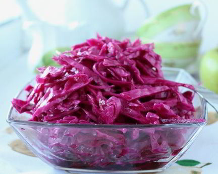 Краснокочанная капуста маринованная