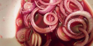 лук, маринованный в гранотовом соке