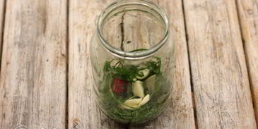 маринованные огурцы с луком