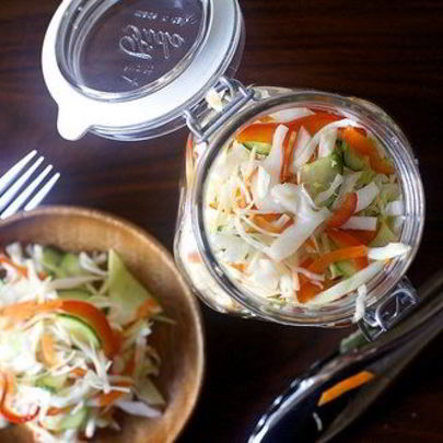 Вкусная маринованная капуста на зиму в банках