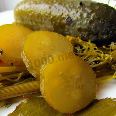 Огурцы квашеные в банках на зиму