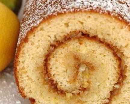 Бисквитный рулет с повидлом