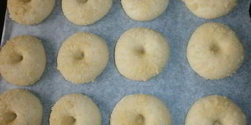 булочки с повидлом и штрейзелем