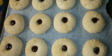 булочки с повидлом и штрейзелем