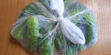 быстрые малосольные огурцы в пакете