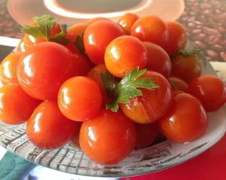 Быстрые малосольные помидоры