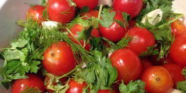 быстрые малосольные помидоры