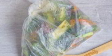 малосольные овощи в пакете