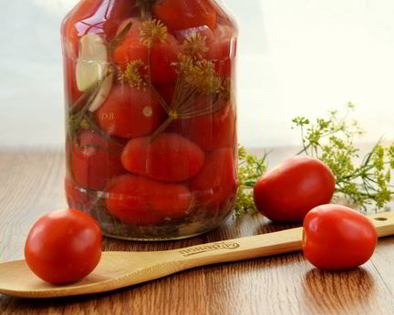 Малосольные помидоры классические