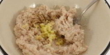 сало через мясорубку с чесноком