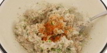 сало через мясорубку с чесноком