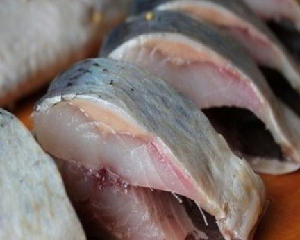 Соленая селедка