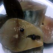 Рецепт Соленой скумбрии пряного посола с душистым перцем