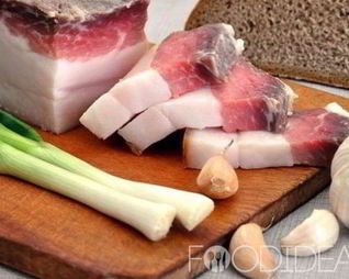 Соленое сало с чесноком и перцем сухим способом