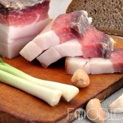 Соленое сало с чесноком и перцем сухим способом