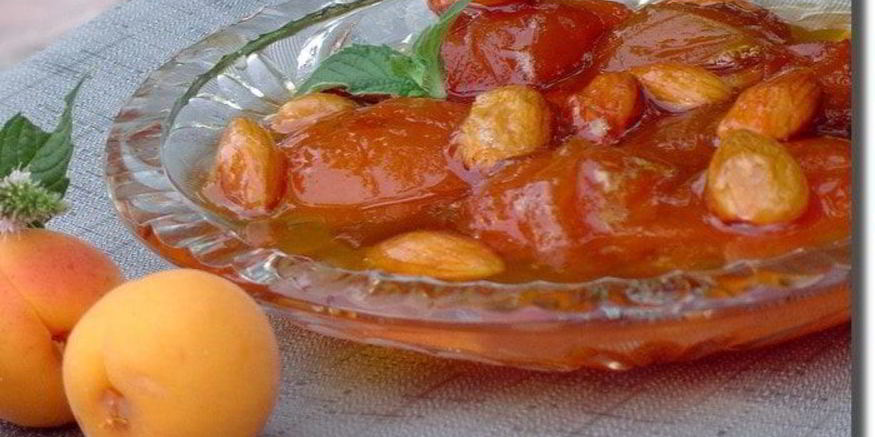 Рецепт абрикосового варенья с миндалем