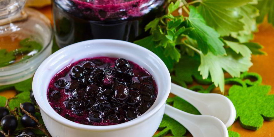 Рецепт варенья из черной смородины на зиму