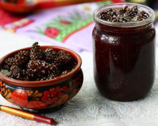 Варенье из зеленых сосновых шишек