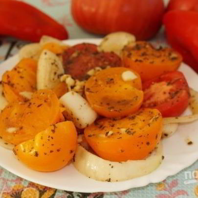 Ароматная закуска из помидоров