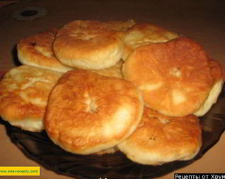 Пышные беляши с мясом на сковороде