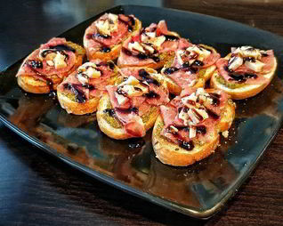 Брускетта Карпаччо