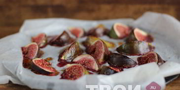 брускетта с инжиром и дор блю