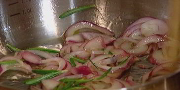 брускетта с красной фасолью и сладким перцем