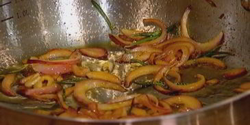 брускетта с красной фасолью и сладким перцем