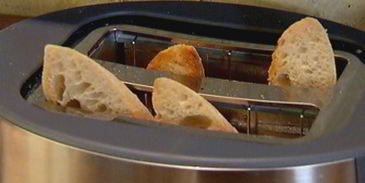 брускетта с красной фасолью и сладким перцем