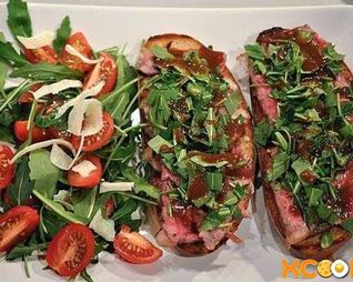 Брускетта с ростбифом