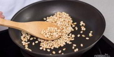 брускетта со шпинатом