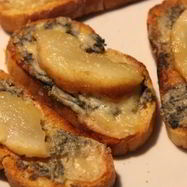 Рецепт Брускетт с грушей и сыром