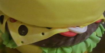 бисквитный торт гамбургер