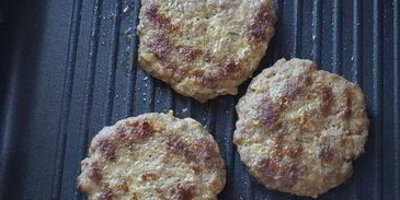 бургер с ананасом и соусом терияки