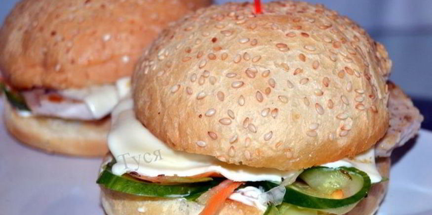 Рецепт бургера с индейкой и сочными овощами