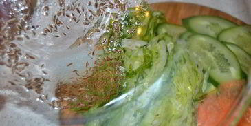 бургер с индейкой и сочными овощами