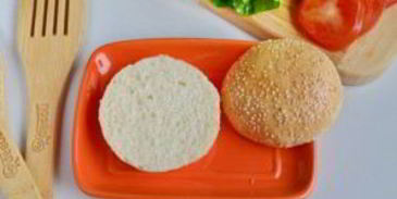 бургер с индейкой в азиатском стиле