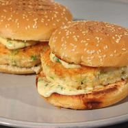 Рецепт Бургеров с креветками и зеленым луком