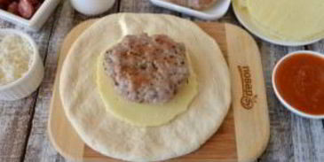 бургеры в стиле пиццы