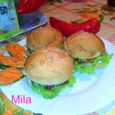 Гамбургеры с корейской морковкой