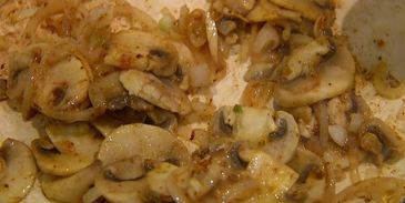 овощные бургеры с чечевицей, грибами и курагой