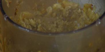 овощные бургеры с чечевицей, грибами и курагой