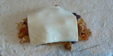 буррито с курицей и фасолью