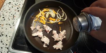 буррито с курицей и стручковой фасолью