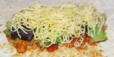 буррито с мясом и авокадо